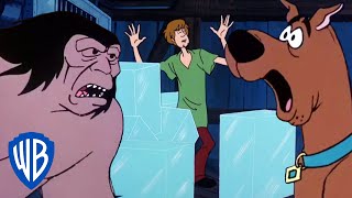 Scooby-Doo! en Latino | Buscando pistas en el barco tenebroso | WB Kids