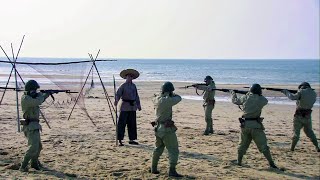 日軍抓捕村民，卻沒想到對方會中國功夫，用一根木棍打得日軍滿地找牙！