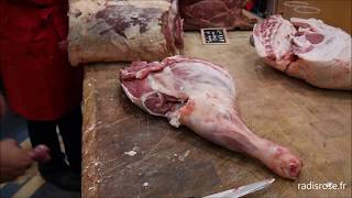 Découpe d'une culotte d'agneau et de gigot d'agneau
