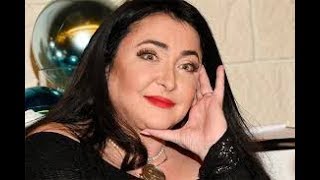 Лолита ошарашила внешним видом на сцене