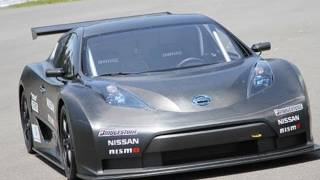 日産「リーフ」のレースカー、テスト走行公開