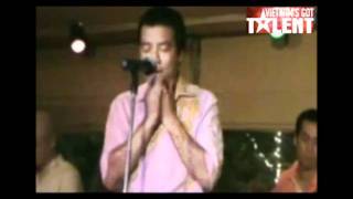 Nguyễn Duy Minh - Chơi nhạc bằng tay