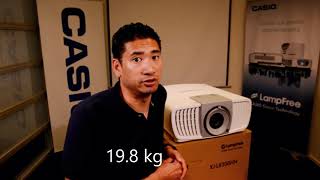 Unboxing van de Casio XJ-L8300HN projector
