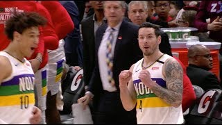 Jaxon Hayes Throws Down Ridiculous One-Handed Putback Dunk Against Bulls
