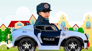 Alena - Policeman  is looking for dolls
