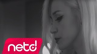 Nükleer Başlıklı Kız ft. Tuna Velibaşoğlu - Ağlayan Kalbim