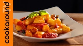 Gnocchi di patate fatti in casa con pomodorini e zenzero
