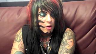 Dahvie Vanity of Blood on the Dance Floor Speaks About Bullying