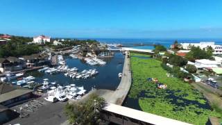 Survol en drone au dessus de saint Gilles les bains -  Ile de la REUNION - 974