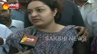 Jayalalithaa Niece Deepa Sensational Comments || Amma funeral - Watch Exclusive