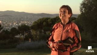 Montse Mechó, 80 años y casi 1.000 saltos al vacío