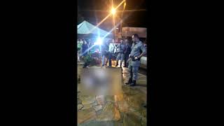 Em meio a confusão, PM dispara spray de pimenta duas vezes contra mulher | Jaraguá, Goiás