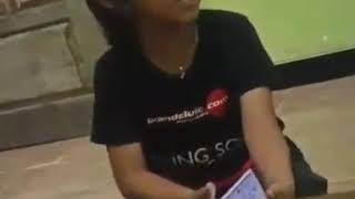 Viral anak kecil lucu debat sama ibu ??! Jangan di tiru ya gaes