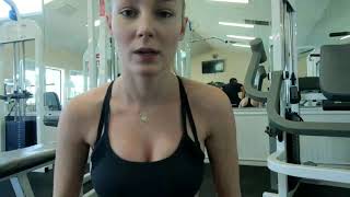 STPeach Working Out in The Gym
