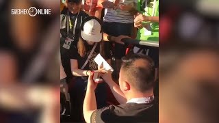 Кореец сделал девушке предложение после победы сборной в Казани