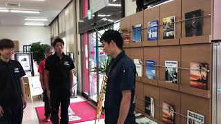 スシロー　綺麗な女性のベトナム人　声かけちゃいますか？　ナンパではないでしょうね。みんな彼女いますしね。