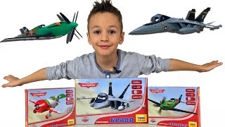 Самолеты Disney конструкторы. Распаковка и сборка Видео для детей Развивающее Видео