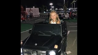 Элина Камирен. Саша крутая гонщица ))