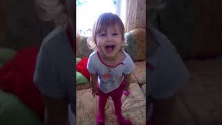 Всего 3 года, а как бомбит!!!!!)))))немного позитива)))Учимся говорить МЕДВЕДЬ!!!!