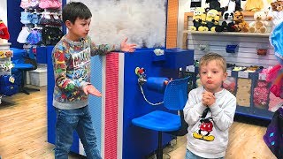 Давид ИСПУГАЛ Артура! ЖИВАЯ Игрушка в Доме!