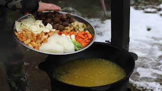 ХУИЦАА. МОНГОЛЬСКИЙ СУП В КАЗАНЕ НА КОСТРЕ