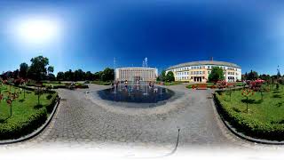 Ужгород 3D виртуальная прогулка по городу Площа Народна Купания в фонтане