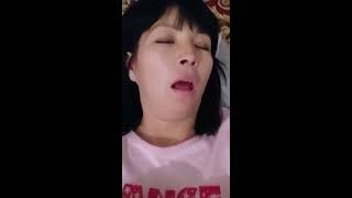Девушка храпит, соседи снимают на видео  Казакша прикол 2016 с Ватсап whatsapp