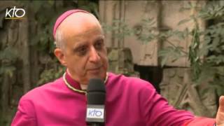 Entretien avec Mgr Fisichella