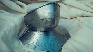Как сделать бувигер (горжет) / How to make a bevor (gorget)