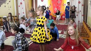 "Барбарики" танец в детском саду. Утренник День матери