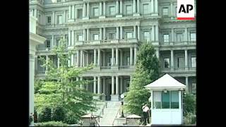 USA: CLINTON MEETING AT WHITE HOUSE OLD EXECUTIVE OFFICE BUILDING