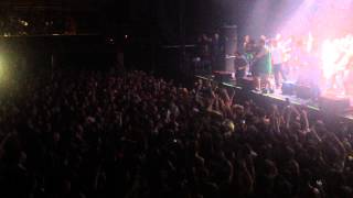 Noize MC - Танцi (SPB,23.11.13); Прыжок в зал!
