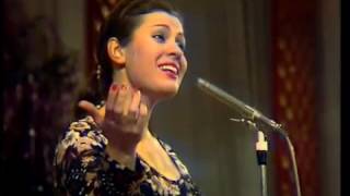 Валентина Толкунова Одинокая гармонь/Valentina Tolkunova Lone accordion