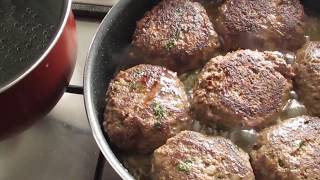 Котлеты из мяса бобра с начинкой из клюквы