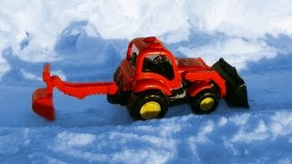 ИГРАЕМ В СНЕГУ - ЭКСКАВАТОР - Развивающие мультфильмы - Для детей - Чем занять ребенка - Трактор