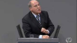 Gregor Gysi, DIE LINKE: »Mut haben, Armut zu bekämpfen«