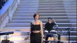 Matia Bazar - Brivido caldo - Sanremo 2000.m4v