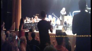 Halit Ergenc & ALI -END of the concert,singing again''Haydi gel içelim'' 6/2/2015 (5th mobile video)