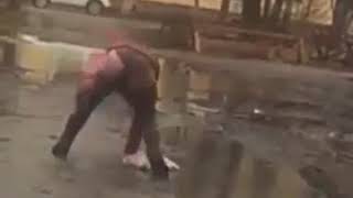 Девушка идёт..., с тучки на тучку