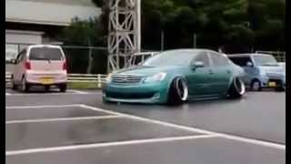 Low and slow‬