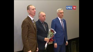 Служба, без которой сложно жить! Работников жилищно-коммунального хозяйства поздравили