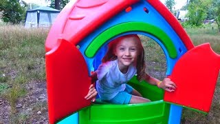 Polina playing with baby dolls and sand molds. Compilation of best kids video by Polina Play