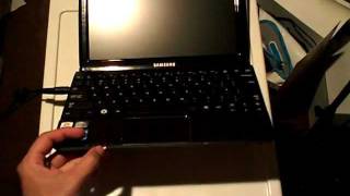 (Part 1 of 2) Samsung NP-NC110-A01CA 10.1 inch screen NetBook Review