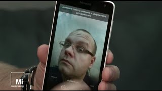 Microsoft Lumia 535 Dual. Вход снизу.