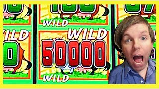 ★ DUMB GUY WINS ALL HIS MONEY BACK!!! ★ AND THEN SOME!! -  Slot Machine Bonus Videos