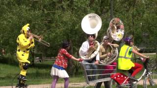Une journée en fanfare- Clip Band'as INSA Lyon 2016