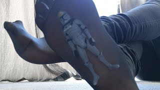ASMR - 8 minutes of Nylon Stocking Rubbing #SweetFeetNZ