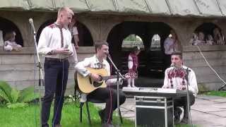 Дрогобыч: ПАРАД ВЫШИВАНОК-2015