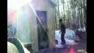 Удар лопатой по лицу!Жесть ударил лопатой по роже!