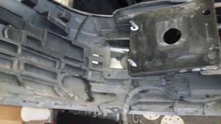 Как снять задний бампер Volkswagen Caddy